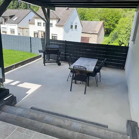 Вилла Casa Di Monaco Glees Экстерьер фото